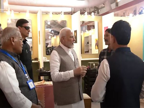 PM Modi Visits 'PM Vishwakarma' Exhibition