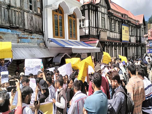 Youth March to Himachal Secretariat, Demand Govt Jobs