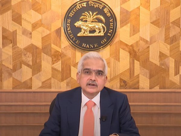 RBI Projects 7.2% Growth, Inflation Eases